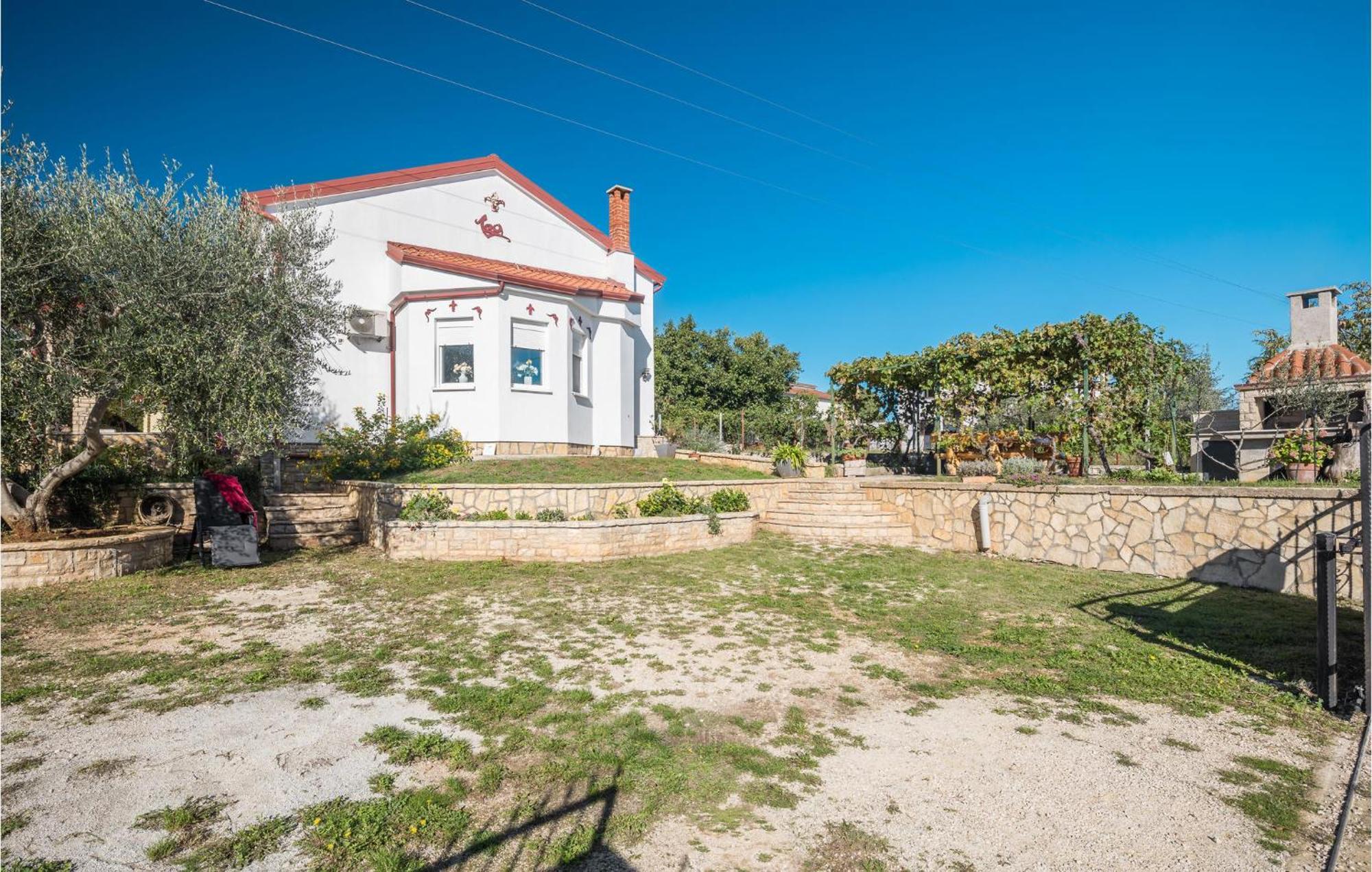 Gorgeous Apartment In Musalez With Kitchen Εξωτερικό φωτογραφία