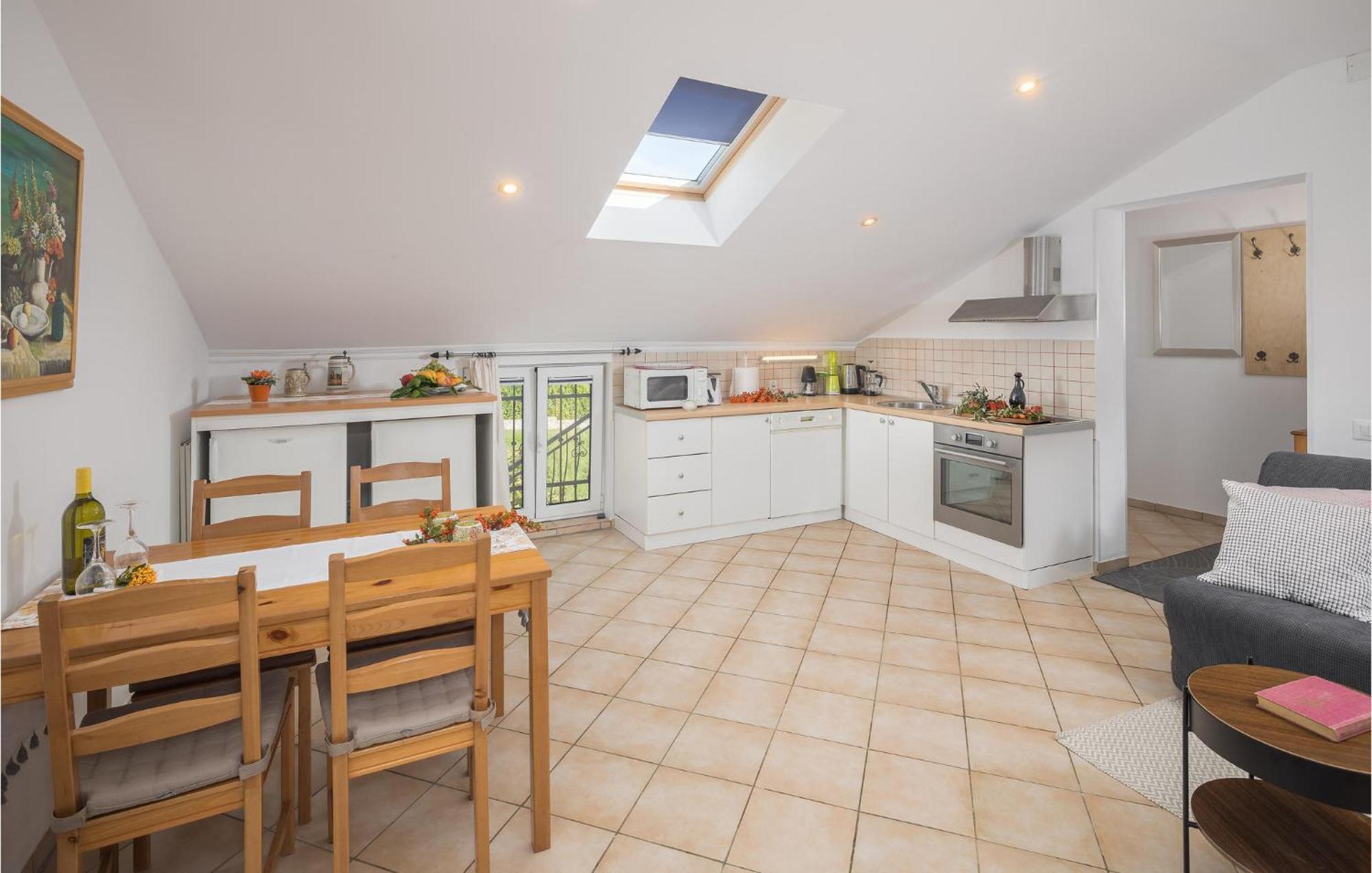 Gorgeous Apartment In Musalez With Kitchen Εξωτερικό φωτογραφία