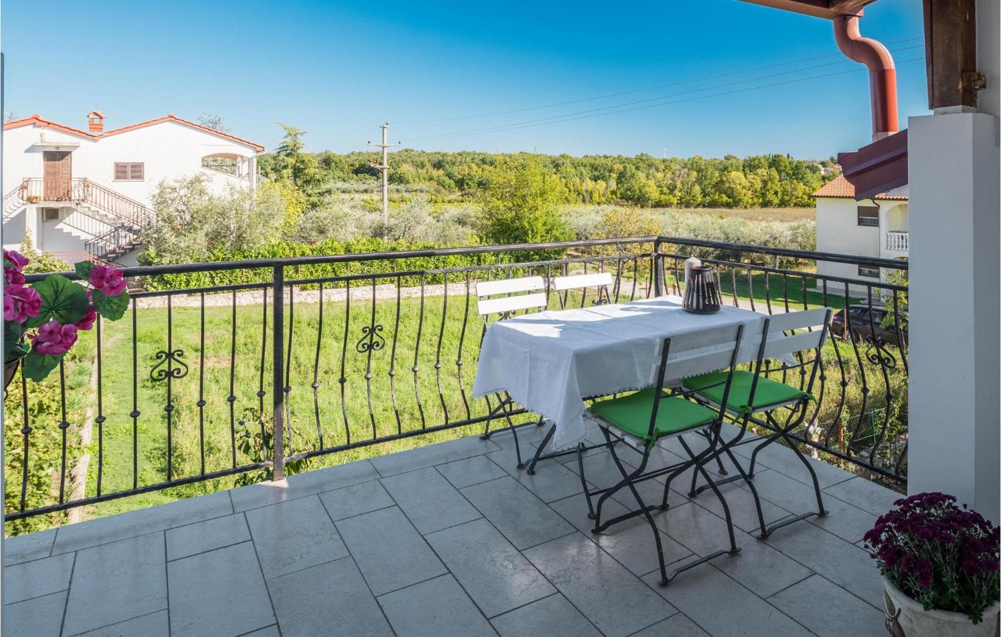 Gorgeous Apartment In Musalez With Kitchen Εξωτερικό φωτογραφία
